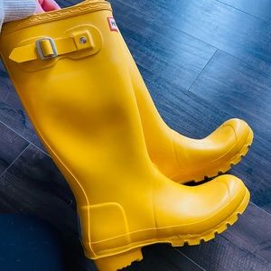 Like New: Hunter Original Tall Rain Boots in yellow
